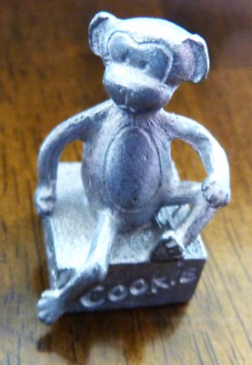 METAL MONKEY FIGURINE EXPLORE COOKIE 2005-06 1.25" tall | eBay