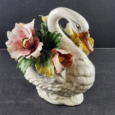Ardalt Capodimonte Swan Figurine Porcelain Floral Bouquet 4462 Italy 7'' Crazed