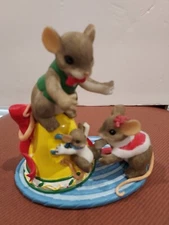 Charming Tails RINGING IN THE HOLIDAYS Of Christmas Cheer Collection Figurine