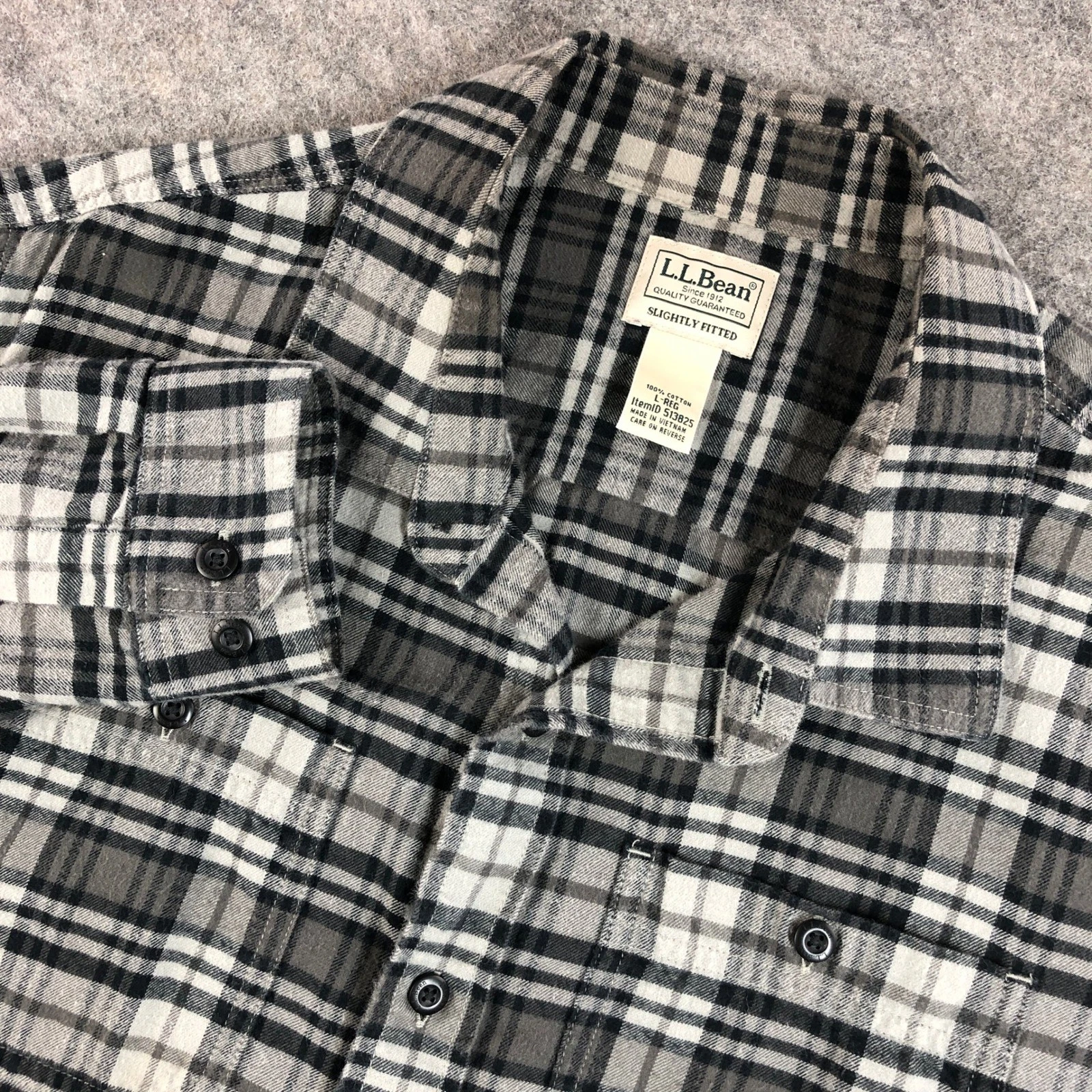 LL Bean Mens L Gray Black Cotton Plaid Flannel Slightly Fitted Shirt Casual
