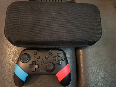 VOYEE Switch/Switch Lite Wireless Controller + Carry Case - 20 Game Slots