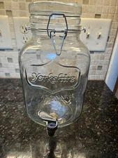 Yorkshire Glassware 1 Gallon Beverage Dispenser Wire Bail Handle With Spigot