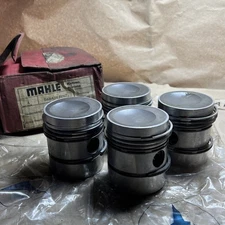 GENUINE OE MERCEDES BENZ 1767cc PONTON 170 NOTCHBACK DIESEL PISTONS NOS MAHLE