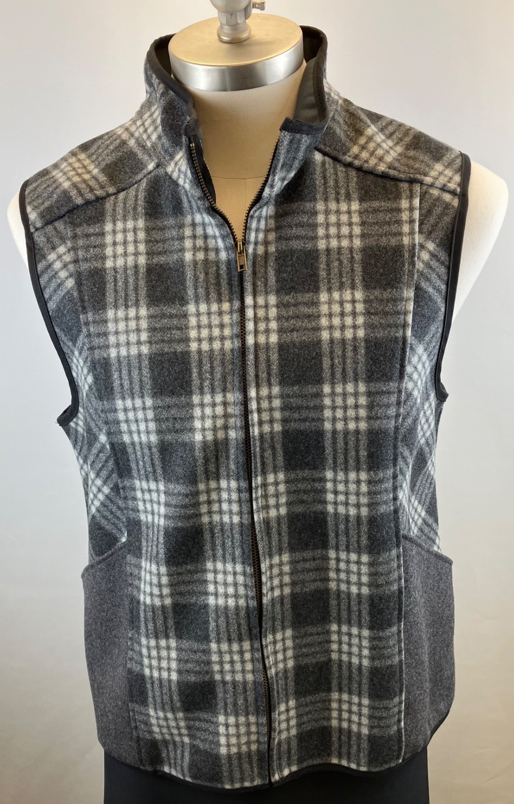 STORMY KROMER Size XL Gray/White Plaid Wool/Nylon… - image 1