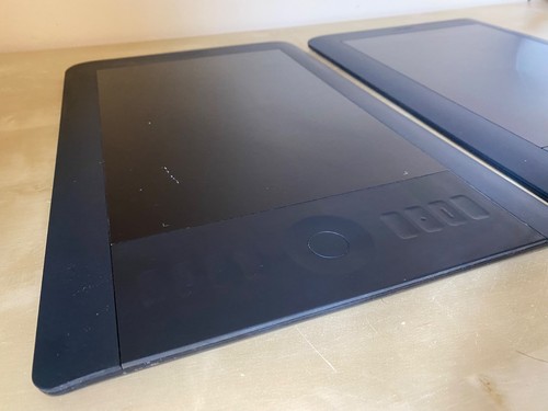 Wacom Intuos Pro Medium Pen Tablet PTH-651 and 5 Pen Tablet PTK-650 Untested - Afbeelding 2 van 22