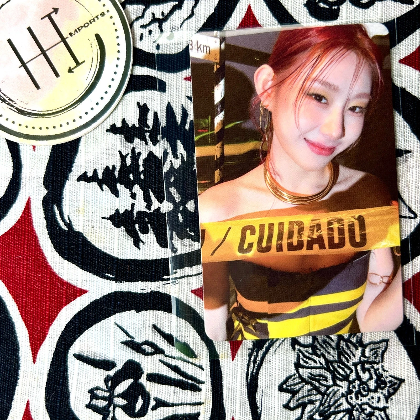 Chaeryeong – GUESS WHO core album photocard photocard