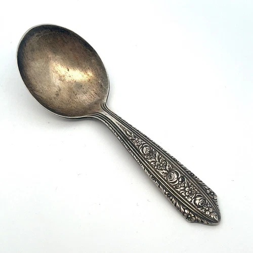 Wallace Sterling Normandie Pattern Baby Spoon 4” 19.1g