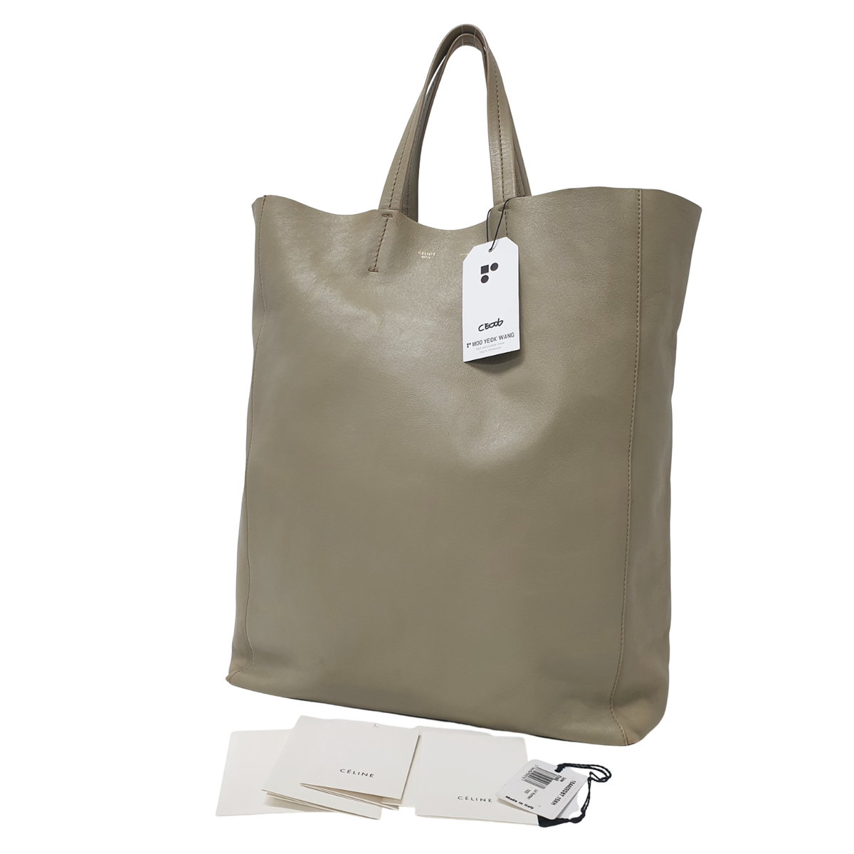 NO TARIFF CELINE Cabas Phantom Leather Tote 164403DBT Barcode tag