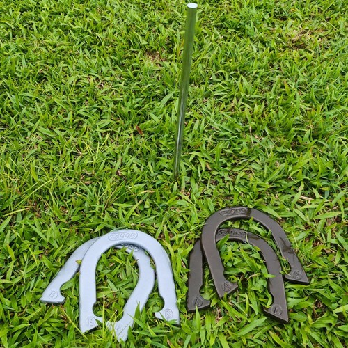 Portable Outdoor Horseshoe Set includes 4 Professional Solid Steel Horseshoes - Picture 5 of 7