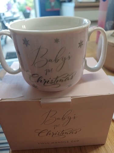 BABY GIRLS 1ST CHRISTMAS TWIN HANDLED CUP B/ NEW BY KEONARDO - Picture 7 of 11