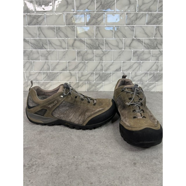 teva riva leather event