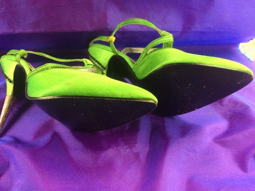 Fabulous Size 5 Green Satin High Heel Shoes Metal Heel - Picture 7 of 8