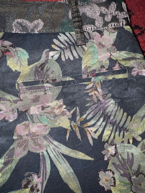 Zara Flowered woven black shorts Men 34 (Dries van Noten vibes) thumbnail 5