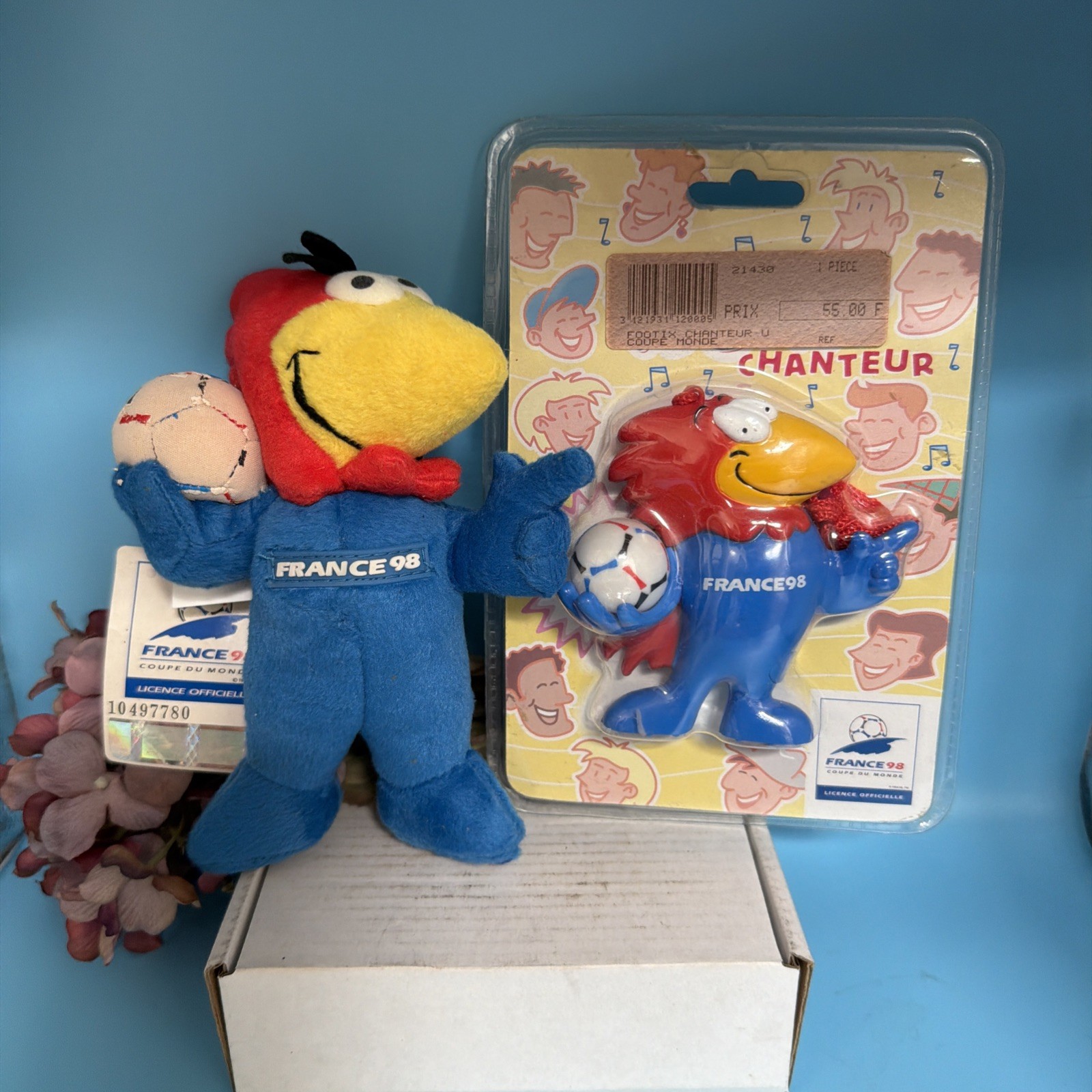 1998 FIFA World Cup France Footix Mascot Plush 7in Chanteur Light Sing Figure