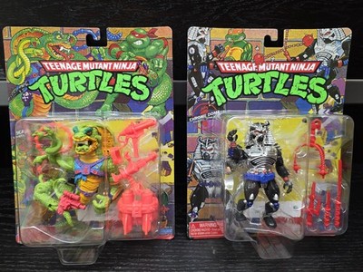 2025 Playmates TMNT Teenage Mutant Ninja  Retro Reissue Scale Tail & Chrome Dome