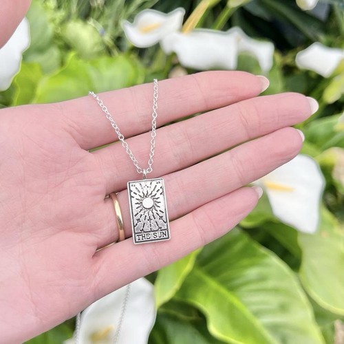 The sun Fortune Telling Tarot Card Pendant Silver Chain Necklace 20 inch - Picture 3 of 3