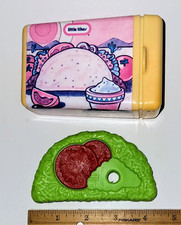 Little Tikes Pretend Play Food Taco Box Container With Lettuce Tomato Mexican