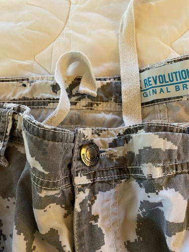 Rock Revolution Mens Size 38 Gray & White 8 Pocket Cargo Shorts 100% Cotton - Picture 10 of 16