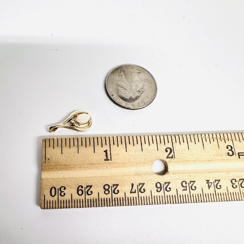 Vintage 14k Yellow Gold Oval White Opal and Diamond Drop Dangle Pendant - 第 7/7 張圖片