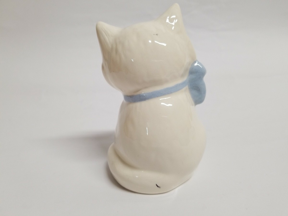 Vintage Ceramic Cat Kitten Figurine Bonnie? 20214 wth baby blue