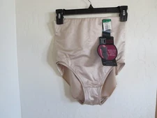 TC FINE SHAPEWEAR EVEN MORE CUFF TOP SHAPING BRIEF #474, LARGE, NUDE, NWT