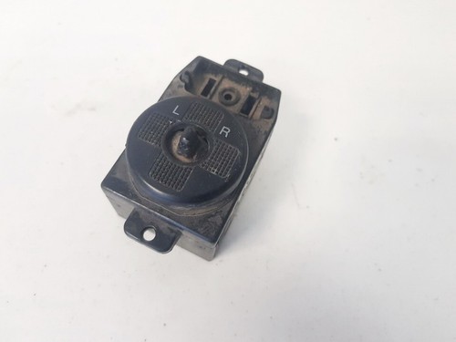 Kia Carnival 2004 Wing mirror control switch (Exterior Mirror Swit #1295778-95