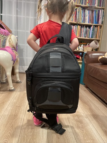 NEW DSLR Camera Bag Backpack All Weather By Lowepro Black USA w/ Hip Strap - Picture 12 of 12