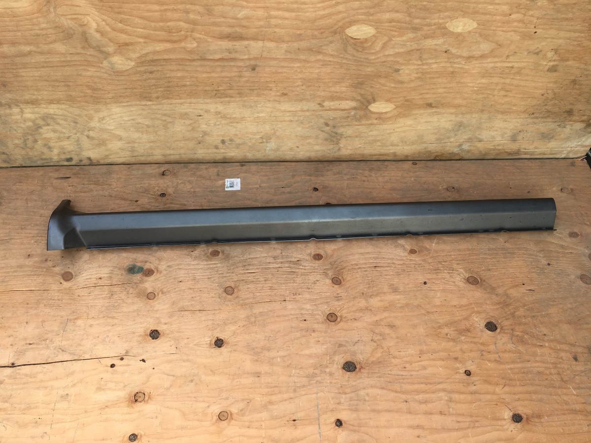 1998 1999 2000 2001 Ford Explorer right rocker panel side skirt