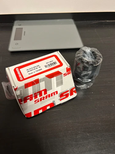 NEW SRAM/Truvativ PF30 Press Fit BB30/30MM Bottom Bracket/BB - Picture 1 of 3