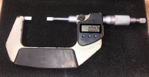 MITUTOYO DIGITAL BLADE MICROMETER 25-50MM 0.001MM NO. 422-231