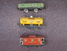 Lot of 3 Lionel Post War O Gauge Freight Cars
