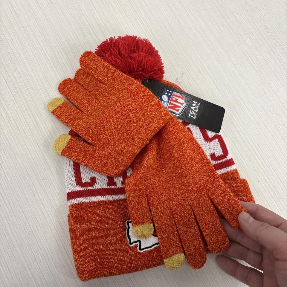 Kansas City Chiefs OSFM Knit Cuffed Beanie Pom Pom Gloves NFL Team NEW - Image 3 of 4