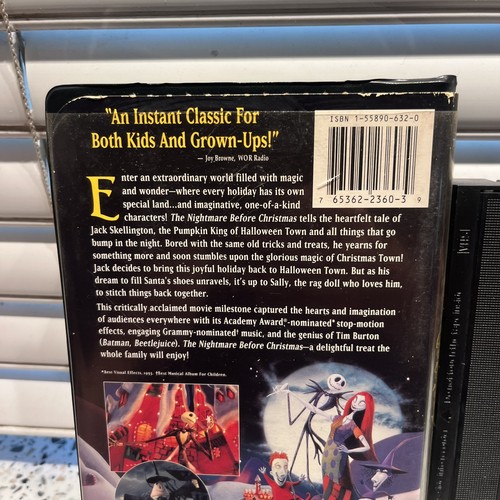 The Nightmare Before Christmas (VHS, 1994) Clamshell - Picture 4 of 4