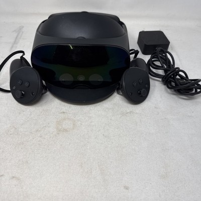 Meta Quest Pro 256GB Standalone All-in-One VR Headset DK94EC