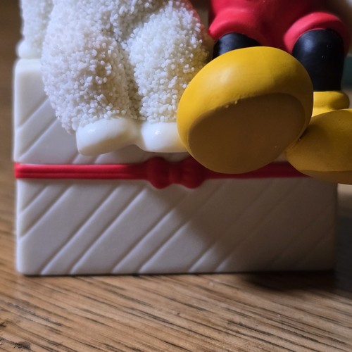 Dept 56 Snowbabies Disney My Pal Mickey Mouse Lift Top Trinket Box 2003 w/ Box - Picture 7 of 24