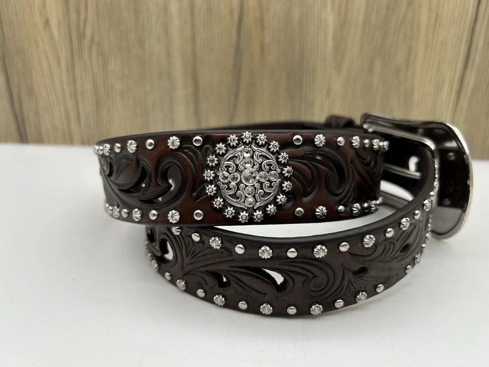 "Cinturón de cuero para damas Ariat A1518602 conchos adornado marrón M hasta 36""" Foto 2 de 4
