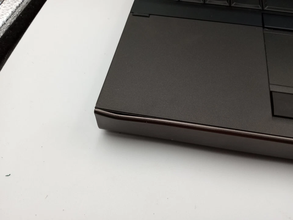 Dell Precision M4700 15.6" Laptop Intel i7-3540M 16GB 500GB Linux AMD M4000 -RR - Image 3 of 4