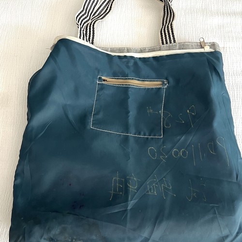 Vintage Winnie the Pooh Tapestry Tote Bag 15x16” Lined Zippers Broken Fast Ship - Picture 9 of 10
