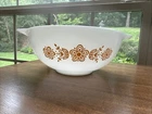 Vintage PYREX Butterfly Gold  White #443 2-1/2 Qt Cinderella Mixing Bowl