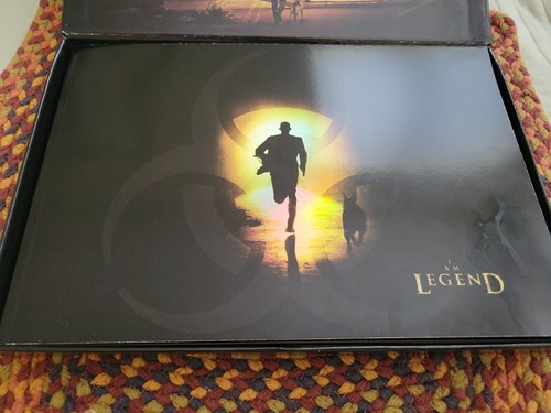 I Am Legend - Ultimate Collector's Edition Blu Ray - Good Condition - Picture 3 of 8