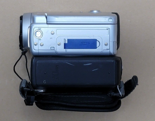 Sharp Viewcam Z VL-Z3U Digital Camcorder - Picture 7 of 7