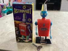 X-70 ASTRONAUT, FLOWER POT ROBOT HONG KONG 1960s MIB ROBOT WIND UP PLASTIC