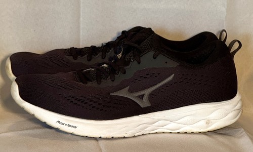 Men's US14 Mizuno Wave Revolt 2 Black Training Shoes J1GC2181, Gently Used - Picture 11 of 12
