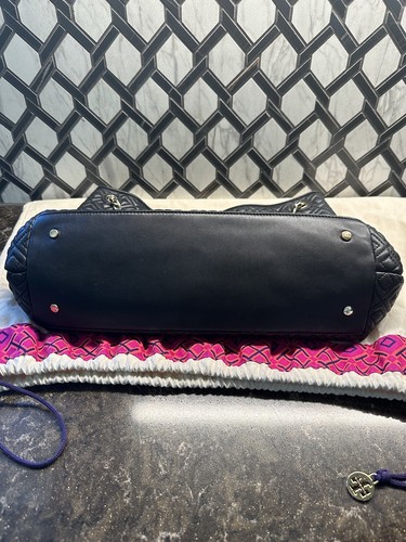 Tory Burch Quilted Marion Handbag Exc. Condition - Picture 6 of 15