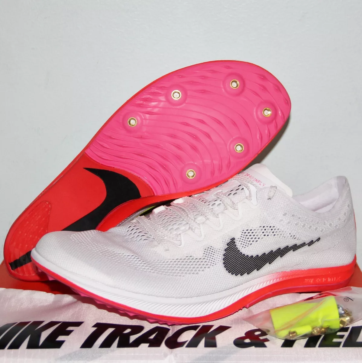 Eastbay running deals spikes