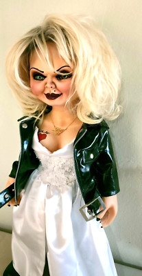 Tiffany Valentine . Jacket & wig (Get doll with 5 items from this