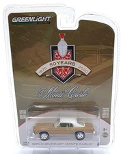 Greenlight 1/64 Scale 28060-B - 1970 Chevrolet Monte Carlo - Gold/White