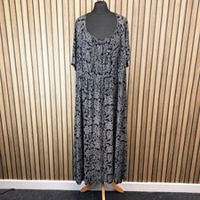 Roman Originals Plus Size 26/28 Black White Floral Maxi Dress Stretch Empire