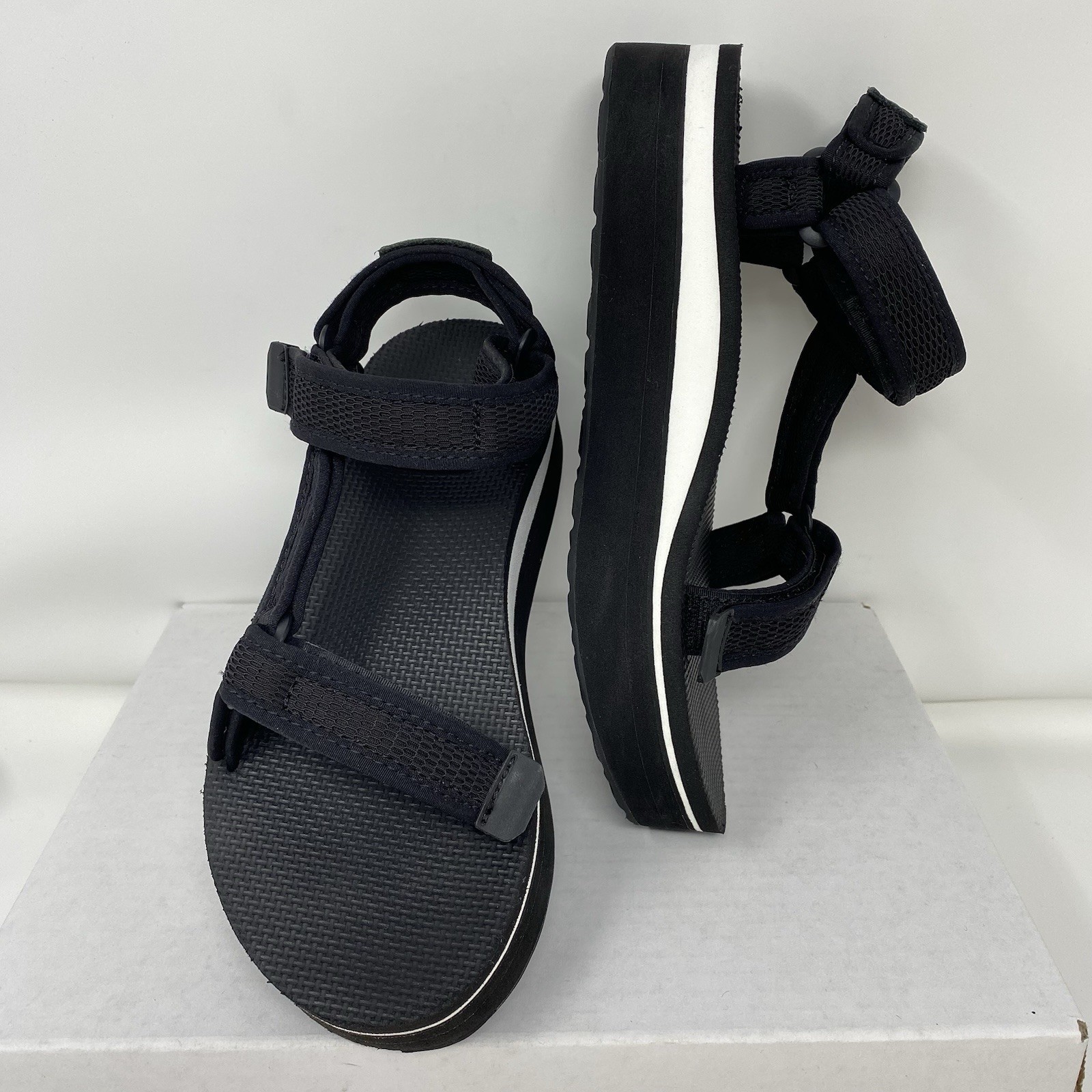 Teva Flatform Universal Mesh Print Black Platform Sandals 1102451 Womens Size 7 image 3