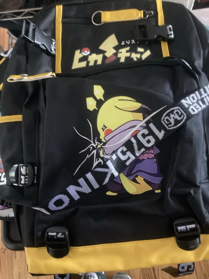 Mochila de viaje Pokémon 1975 edición Pikachu Foto 2 de 3